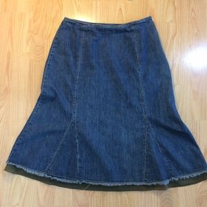 JJILL denim skirt midi trumpet raw edge sz 6